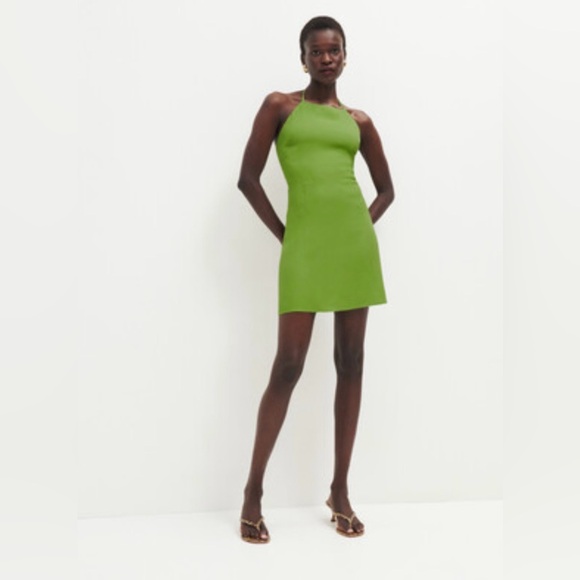 Reformation 'Tasha' mini halter dress in green linen - www.disolcolor.com
